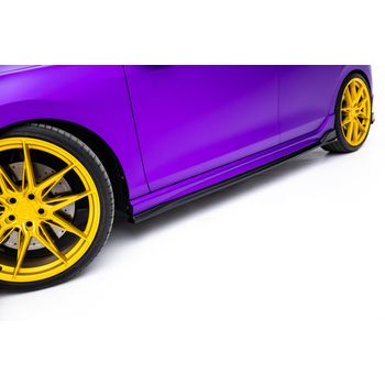 Добавки за прагове V.4 Volkswagen Golf R Mk8 / Mk8 Facelift