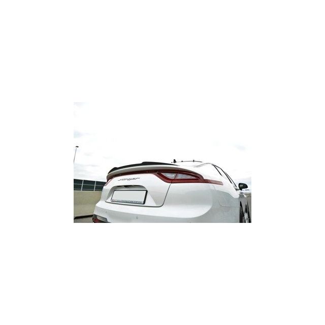 Добавка за спойлер kia stinger gt - Maxton Design
