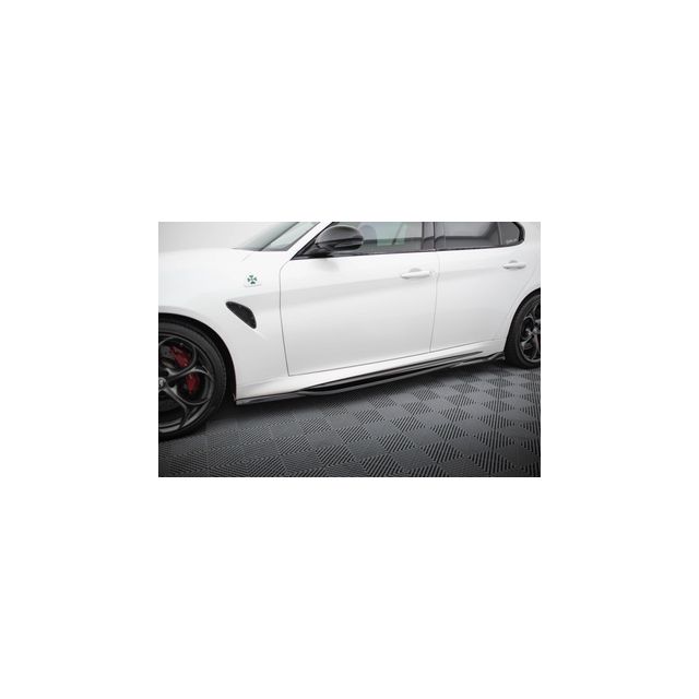 Добавки за прагове Alfa Romeo Giulia Quadrifoglio