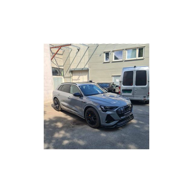 Добавки за прагове Audi e-Tron S-Line