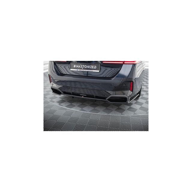 Добавка за задна броня (с вертикални ребра) V.2 BMW 5 / i5 M-Pack G60