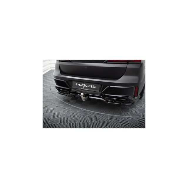 Добавка за задна броня (с вертикални ребра) BMW M760e G70