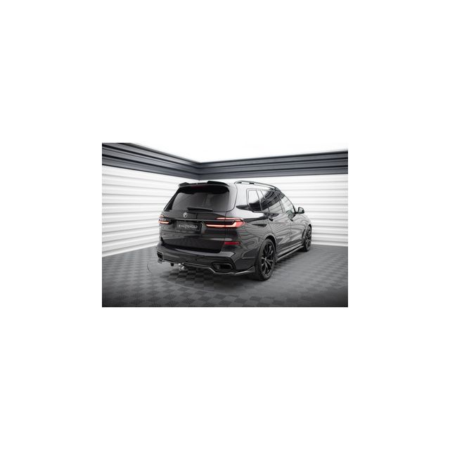 Добавка за задна броня (с вертикални ребра) BMW X7 M-Pack G07 Facelift