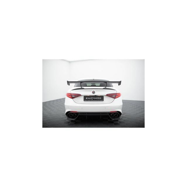 Карбонов спойлер Alfa Romeo Giulia Quadrifoglio