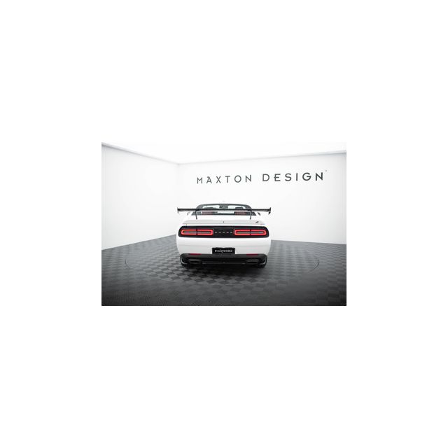 Карбонов спойлер Dodge Challenger Mk3