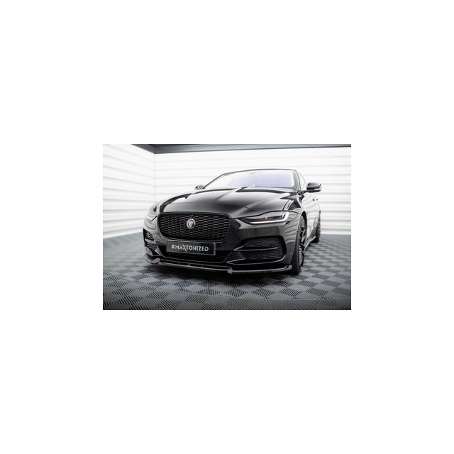 Добавка за предна броня V.2 Jaguar XE X760 Facelift