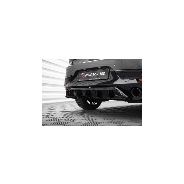 Добавка за задна броня (с вертикални ребра) Mazda 3 Mk4