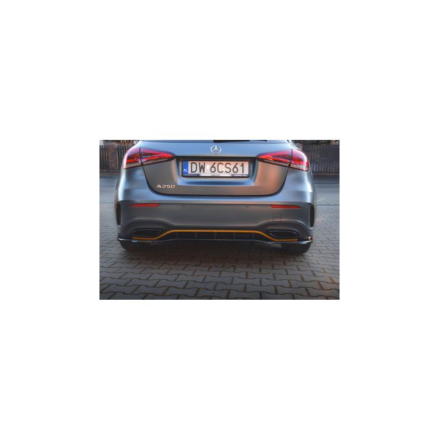 Добавка за задна броня (с вертикални ребра) Mercedes-Benz A Hatchback AMG Line W177