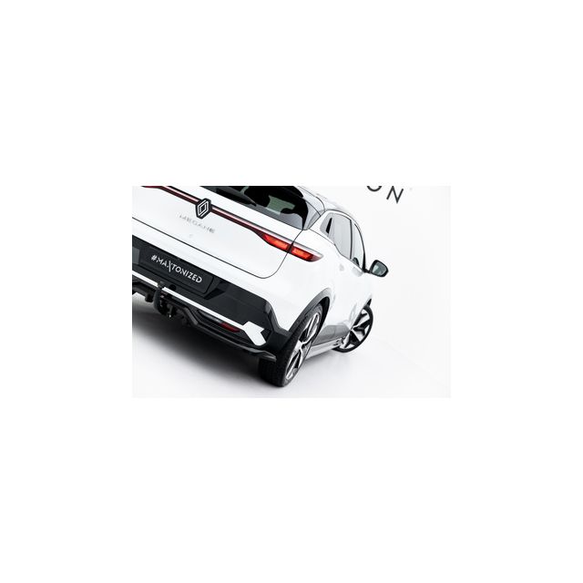 Централна добавка за задна броня (с вертикални ребра) Renault Megane E-Tech Electric Mk1