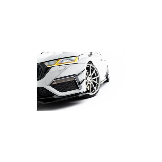 Добавки за предна броня (Криле) Skoda Octavia RS Mk4